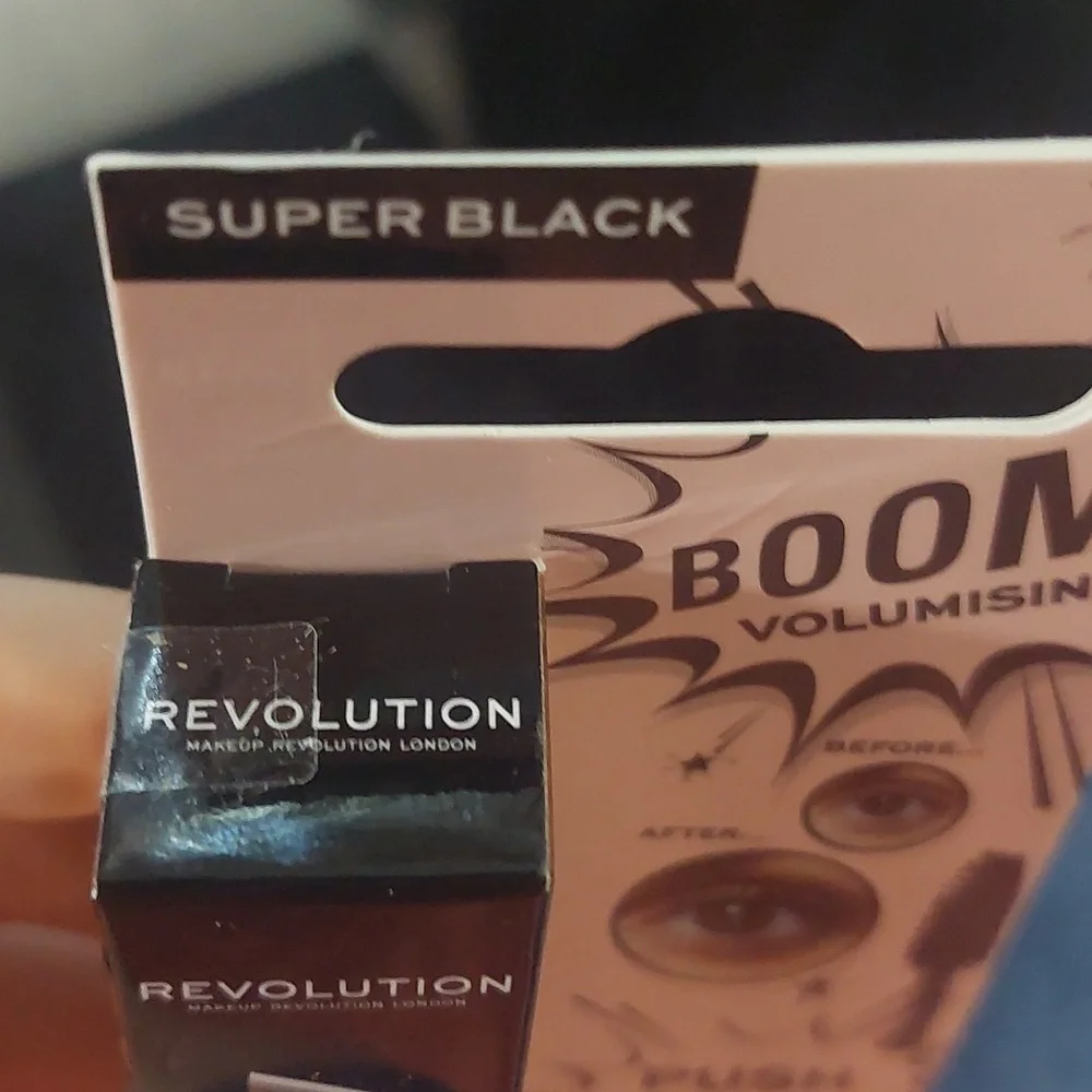 NEW Makeup revolution 5d‎ lash pow mascara super black